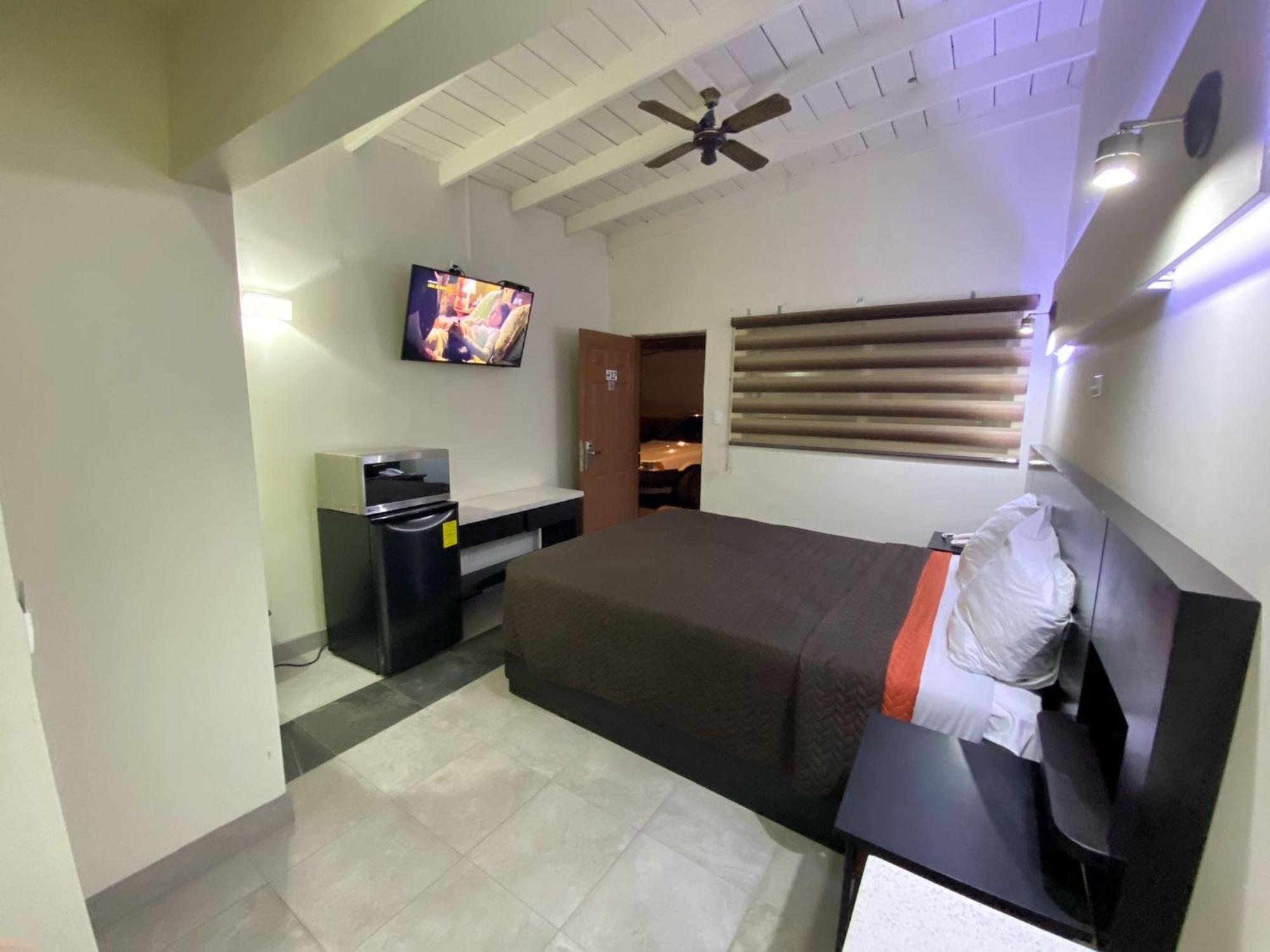 Motel Reno Тихуана Экстерьер фото